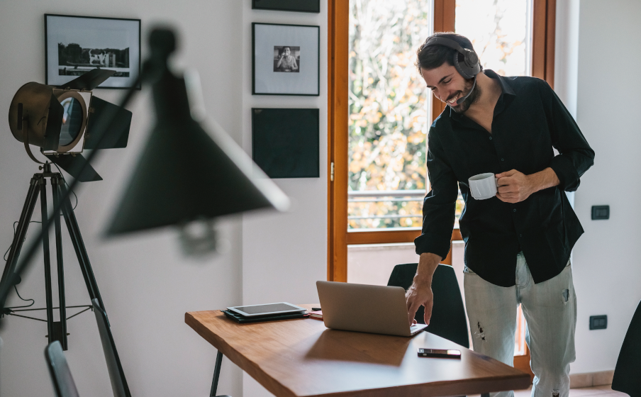 JBL Free WFH Wireless Aftagelig mikrofon med stemmefokus og støjreduktion - Image