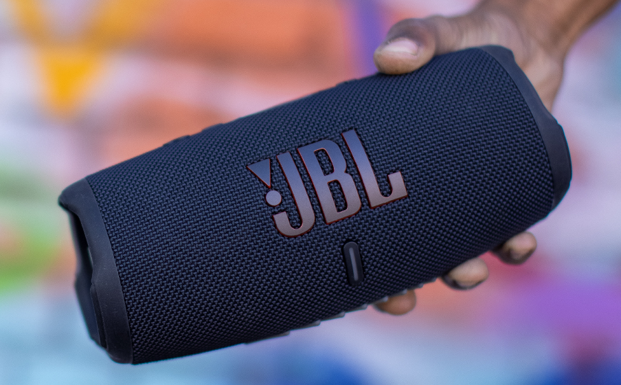 JBL Charge 5 | vandtæt højttaler med powerbank