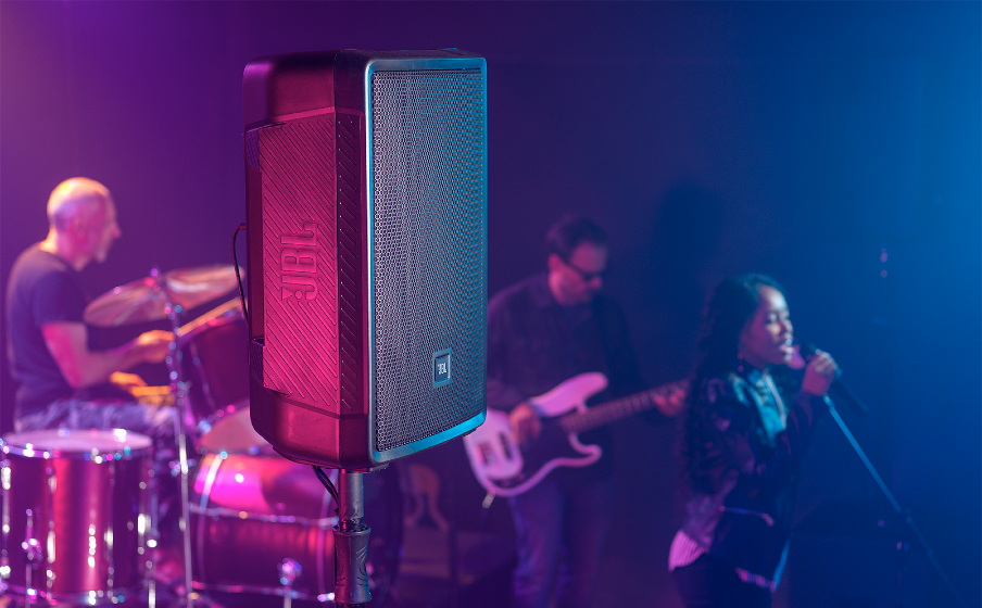 JBL IRX108BT Stor lyd, lille kasse - Image