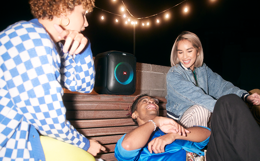 JBL Partybox Encore Essential Dynamisk lysshow, der synkroniseres med musikrytmen - Image